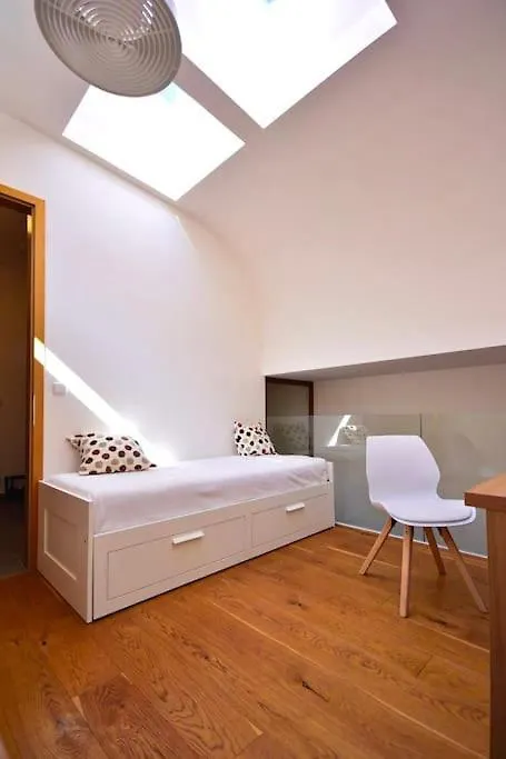 Legacy Duplex In Historic Prague District By Rentez Apartment