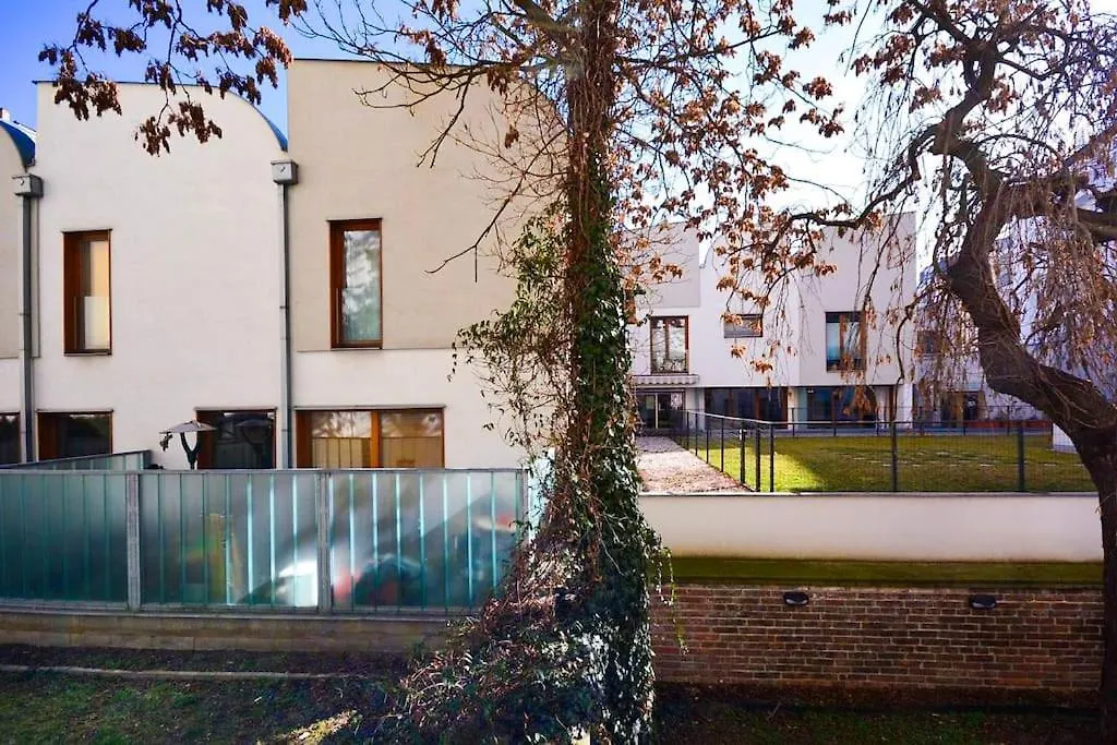 Legacy Duplex In Historic Prague District By Rentez Apartment