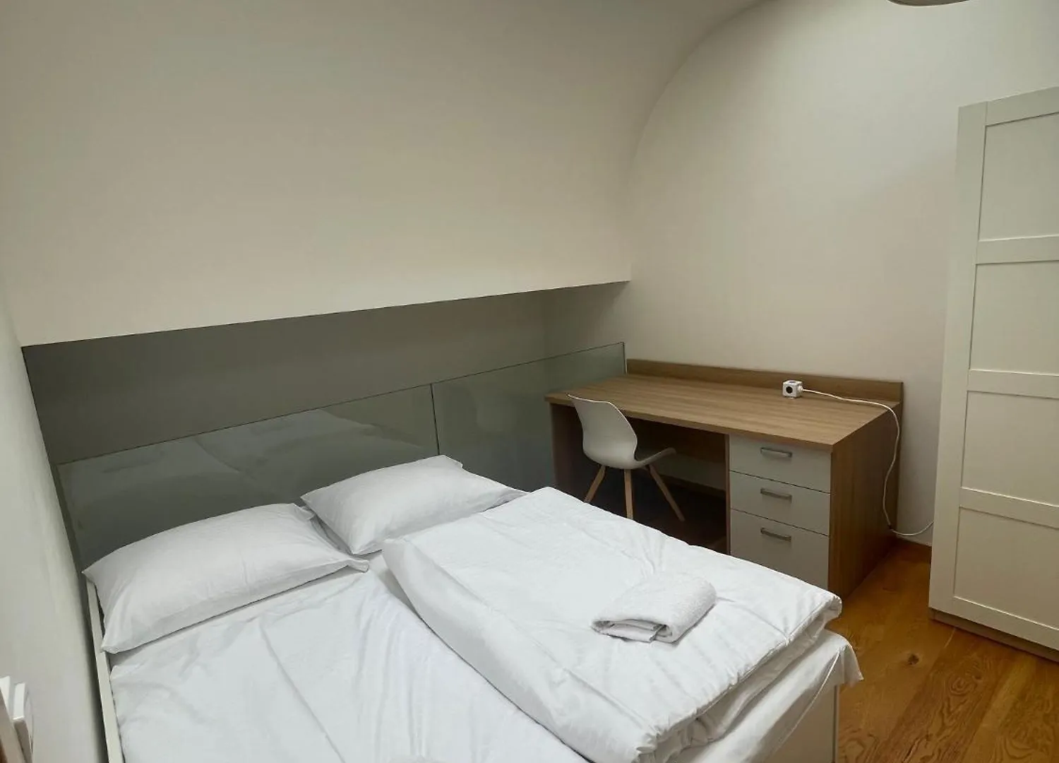 Legacy Duplex In Historic Prague District By Rentez Apartment